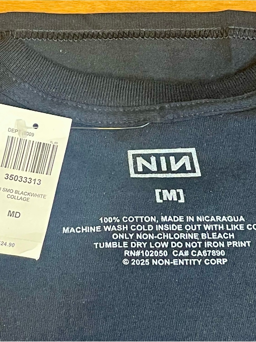 Nine Inch Nails NIN Black & White Photo Collage Graphic Band Tee Med. NWT - Picture 5 of 7